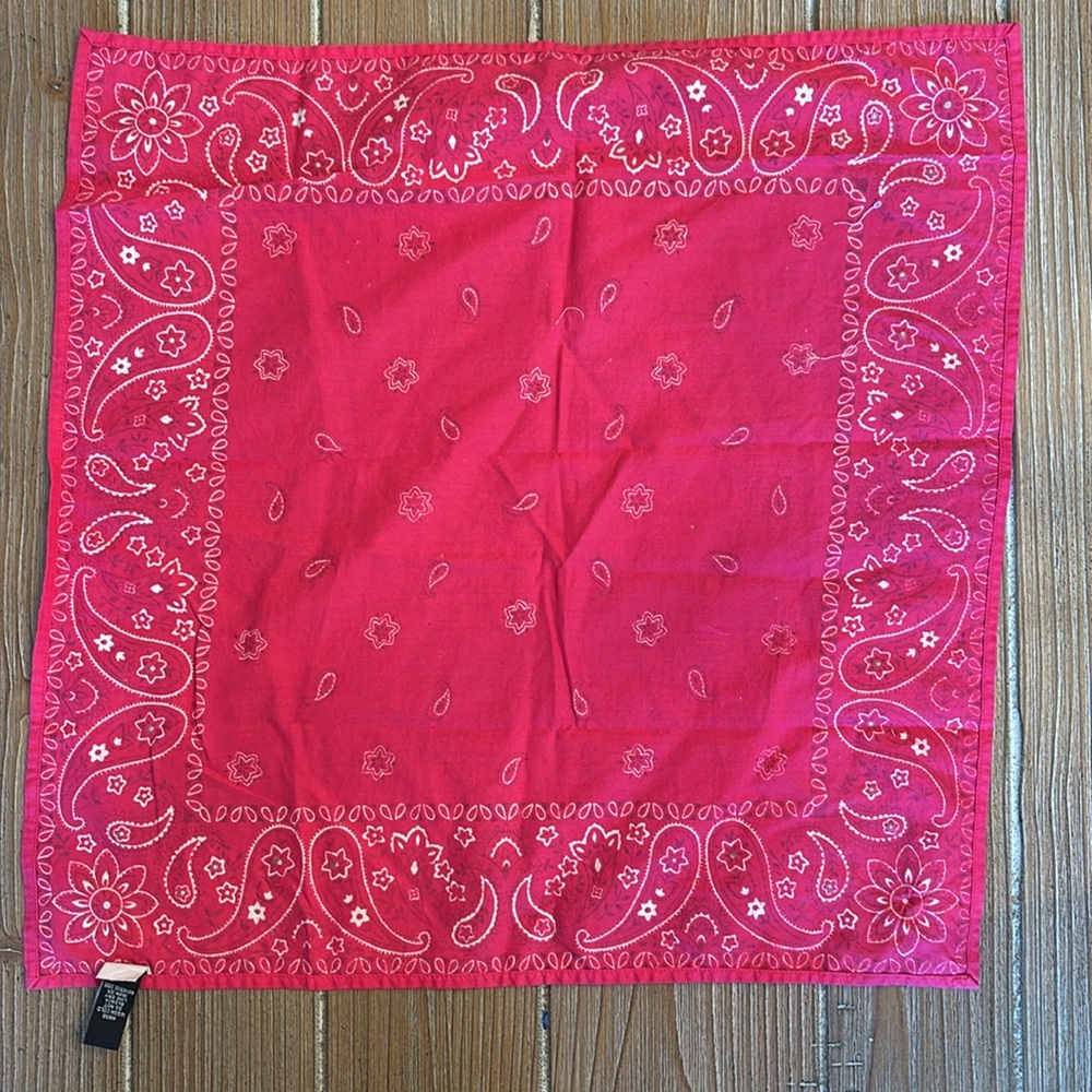 GAP Vintage Pink Bedazzled 17x17 Bandana - Picture 4 of 4